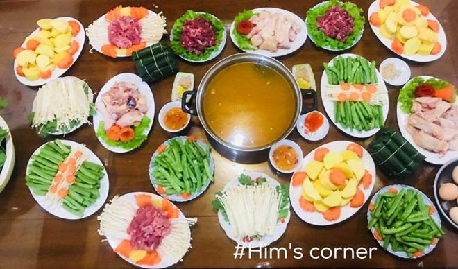 Để amp;#34;đẹp mặt chồngamp;#34;, cô vợ trẻ khoe loạt mâm cơm cuối tuần linh đình như tiệc - 11