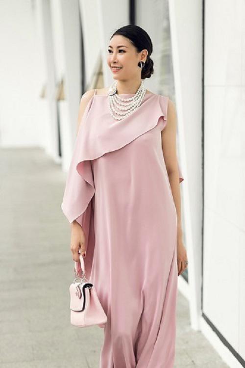 Ép cân thành công, amp;#34;Hoa hậu 3 conamp;#34; Hà Kiều Anh khoe dáng khiến chồng không thể rời mắt - 5