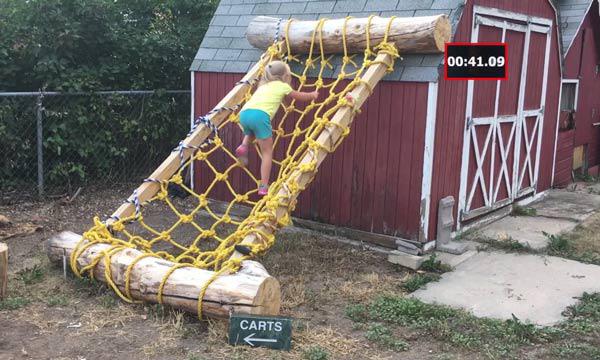 Bố đơn thân tự thiết kế trò chơi cho con gái khiến ai nhìn cũng phải giật mình - 3