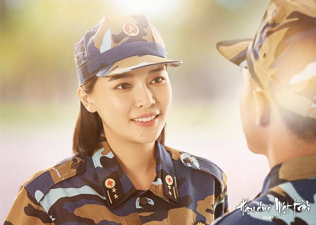 Lời khen amp;#34;không tưởngamp;#34; từ Hàn: Nữ chính Hậu Duệ Mặt Trời Việt đẹp hơn cả Song Hye Kyo! - 5