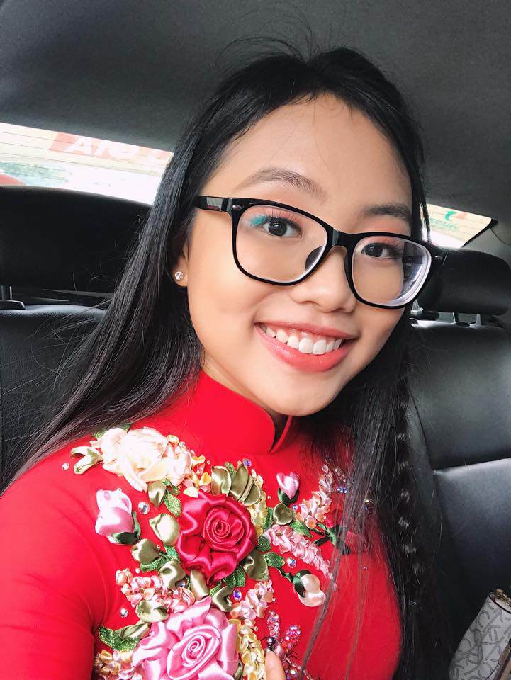 Tuổi 15, amp;#34;Cô bé dân caamp;#34;  Phương Mỹ Chi trang điểm đậm khó nhận ra, fan tranh cãi - 4