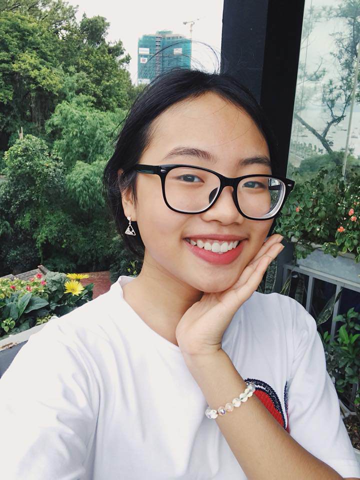 Tuổi 15, amp;#34;Cô bé dân caamp;#34;  Phương Mỹ Chi trang điểm đậm khó nhận ra, fan tranh cãi - 14