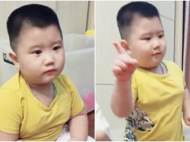 Chuyện thú vị về cậu bé sợ amp;#34;bà kẹamp;#34; google gây sốt MXH: 3 tuổi nói Tiếng Anh vanh vách - 1