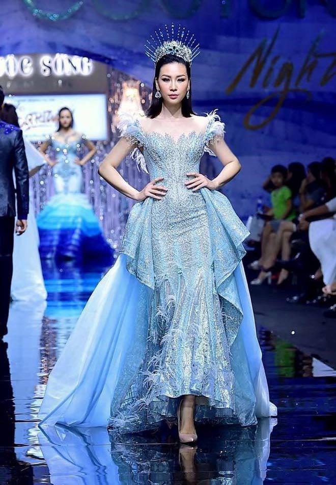 Gia đình toàn hoa hậu ở Sài Gòn: 3 cô con gái đẹp như tiên và vô cùng gợi cảm - 4