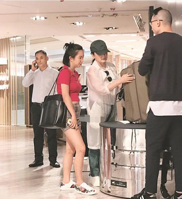 Mẹ từng là tượng đài nhan sắc, không ngờ con gái 18 tuổi của Lâm Thanh Hà bị chê xấu - 2