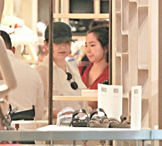 Mẹ từng là tượng đài nhan sắc, không ngờ con gái 18 tuổi của Lâm Thanh Hà bị chê xấu - 1