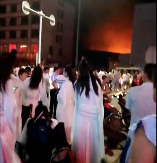 Ngôi sao 24/7: Đỡ thảm hơn lần trước nhưng amp;#34;Công chúa Disneyamp;#34; vẫn bị chê vừa đen vừa già - 12