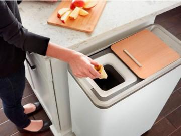 Kì lạ thùng rác mà giá cực đắt đỏ, 27 triệu đồng nhưng ai cũng muốn bỏ tiền mua ngay