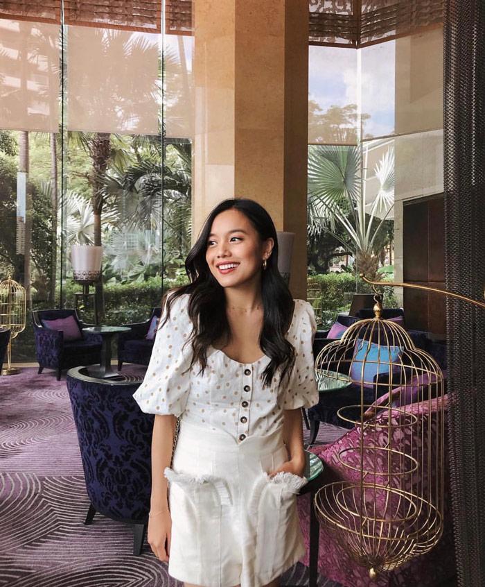 Xuất hiện Thúy Kiều - Thúy Vân đời thật vừa xinh đẹp lại còn ăn mặc quá sang chảnh - 7