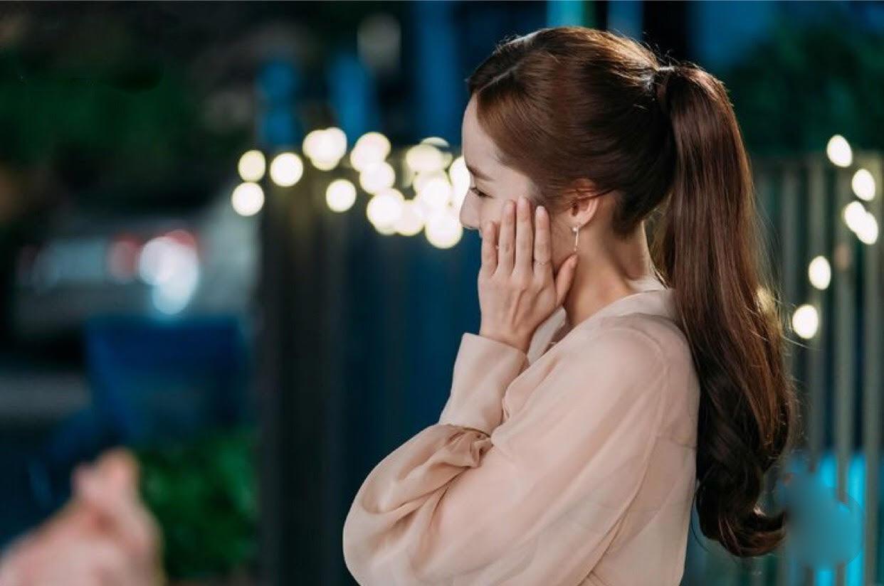 amp;#34;Thư ký Kimamp;#34; làm mê mẩn chị em văn phòng với 3 kiểu sơ mi điệu mà sang - 8