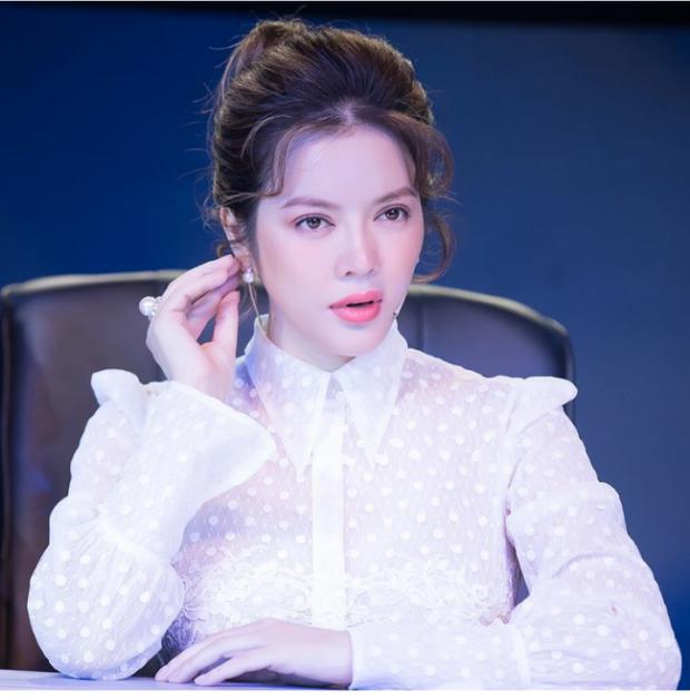 Lý Nhã Kỳ U40 vẫn đẹp như tiên nữ mùa xuân, hạ gục hết bóng hồng showbiz - 3