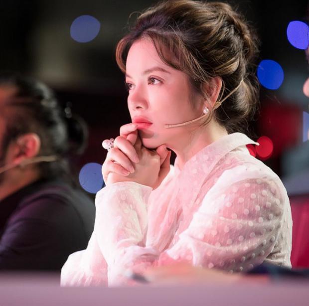 Lý Nhã Kỳ U40 vẫn đẹp như tiên nữ mùa xuân, hạ gục hết bóng hồng showbiz - 6