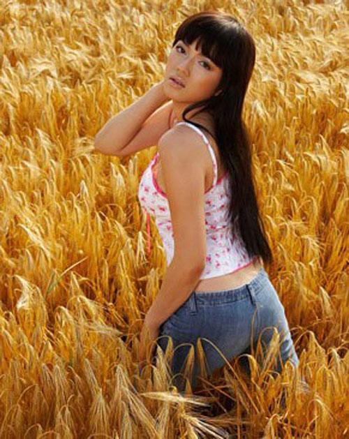 Lý Nhã Kỳ U40 vẫn đẹp như tiên nữ mùa xuân, hạ gục hết bóng hồng showbiz - 7