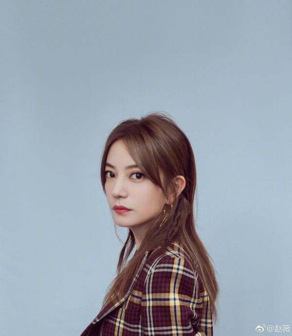 Mấy năm trời bị chê vừa xấu vừa thô, không ngờ có lúc Triệu Vy mảnh mai, đẹp đến vậy! - 5