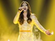 Giải trí - Không nhận ra Hùng Thuận "Đất Phương Nam" khi mặc đầm bó, đi giày độn nhưng... có râu