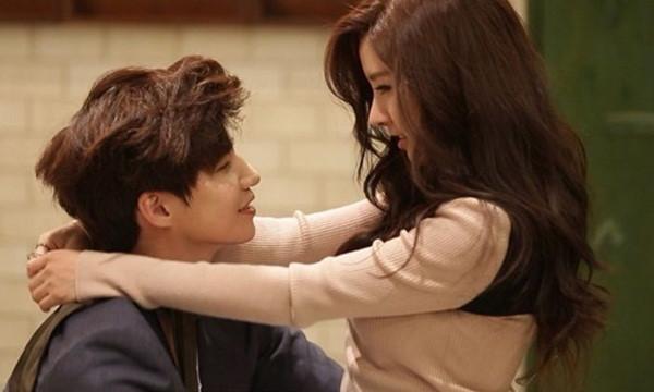 Chết lặng ngày gặp lại người vợ xấu xí tôi từng ruồng bỏ năm xưa - 2