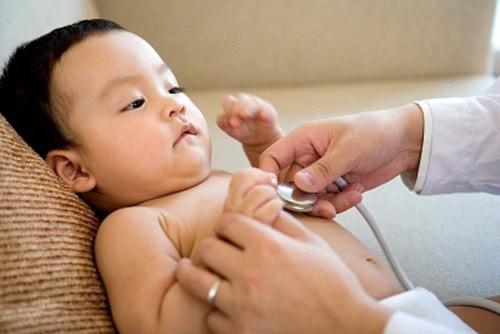 Cách chăm sóc bệnh viêm phế quản ở trẻ em tại nhà giúp bé nhanh khỏi bệnh - 3
