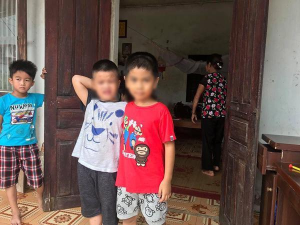 Vụ trao nhầm con ở Ba Vì: Bệnh viện chính thức trao trả hai con về với bố mẹ ruột - 4