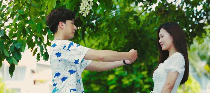 Chị đứng đấy, chờ em đến tán: Chuyện tình bất ngờ giữa amp;#34;Chị đẹpamp;#34; và tận 3 chàng sinh ba - 9