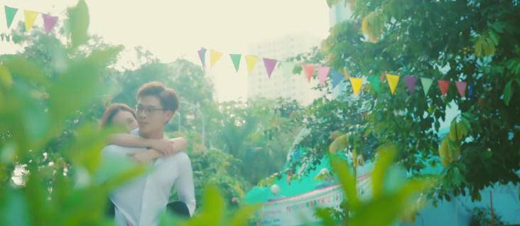 Chị đứng đấy, chờ em đến tán: Chuyện tình bất ngờ giữa amp;#34;Chị đẹpamp;#34; và tận 3 chàng sinh ba - 11