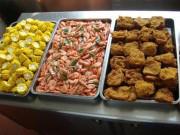 Làm mẹ - Cô giáo đăng ảnh cơm trưa của trẻ tiểu học, tưởng ngon lành ai dè phụ huynh giận tím mặt