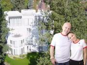 Nhà đẹp - Thu Minh hé lộ căn "bạch dinh" trắng muốt và phi cơ riêng triệu đô ở CH Séc