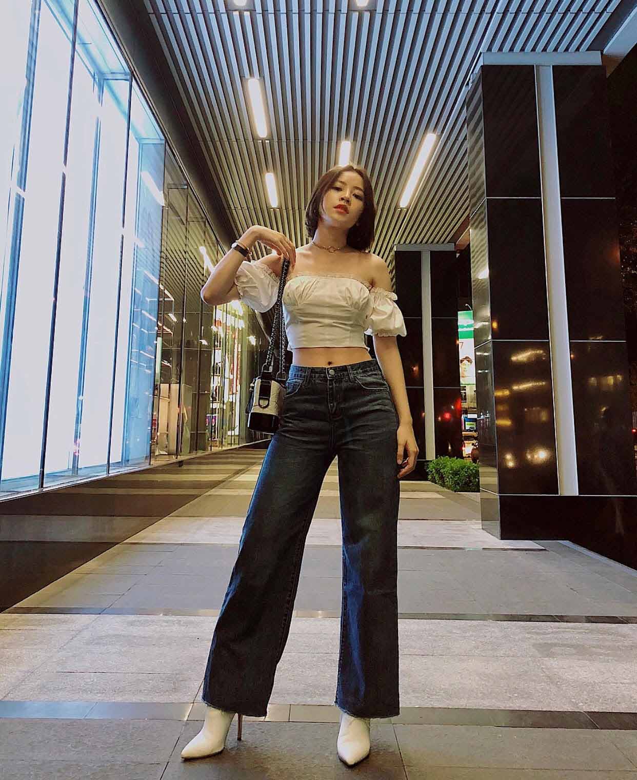 Có gì đặc biệt ở chiếc áo amp;#34;mãi không hết mốtamp;#34; được sao Việt diện suốt cả mùa hè? - 4