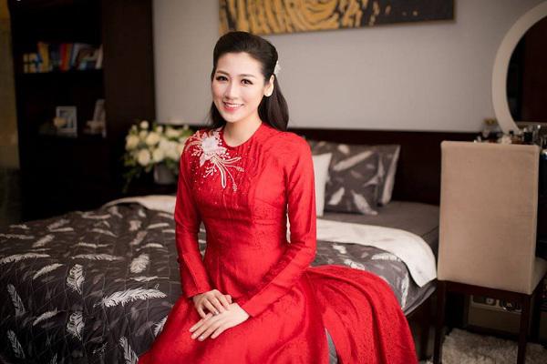 HOT: Cô dâu Tú Anh trang điểm tự nhiên, đẹp thuần khiết trong ngày về nhà chồng - 6