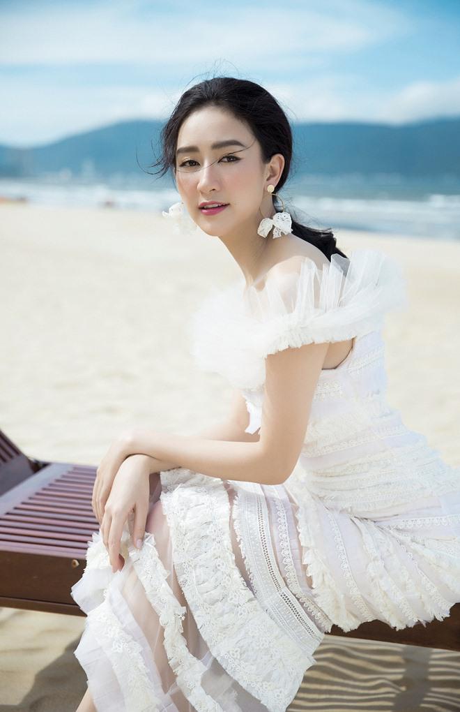 Á hậu Hà Thu - Mỹ nhân tuổi 26 sạch scandal, nỗ lực xóa amp;#34;nhạtamp;#34; bằng hàng loạt dấu ấn - 10