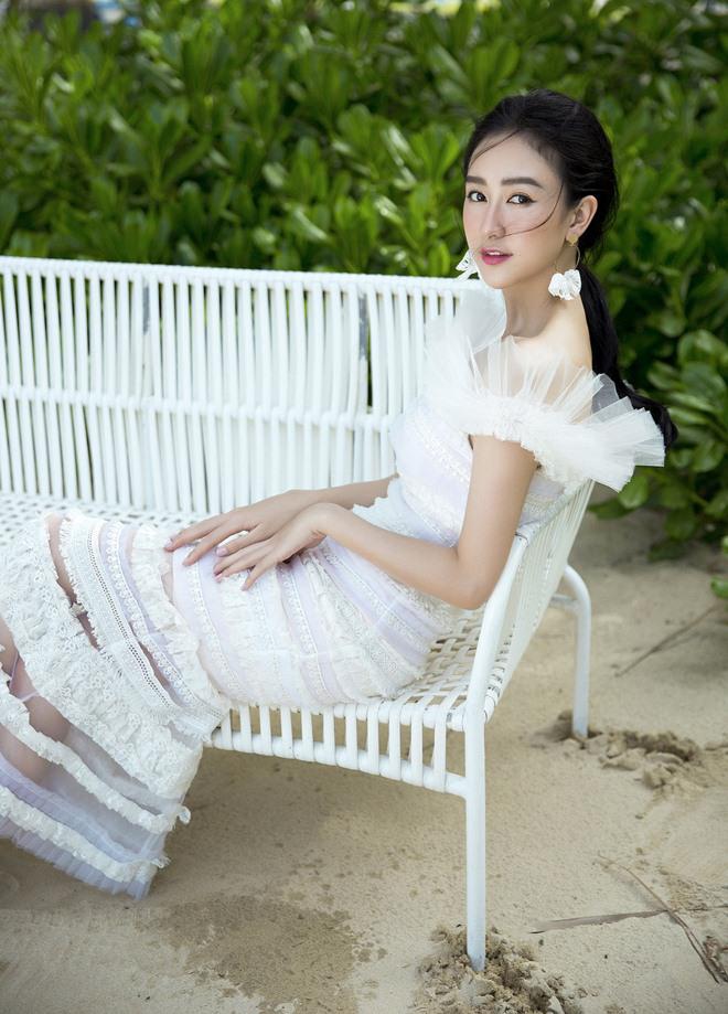 Á hậu Hà Thu - Mỹ nhân tuổi 26 sạch scandal, nỗ lực xóa amp;#34;nhạtamp;#34; bằng hàng loạt dấu ấn - 12