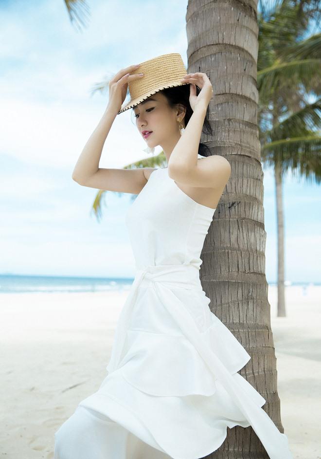 Á hậu Hà Thu - Mỹ nhân tuổi 26 sạch scandal, nỗ lực xóa amp;#34;nhạtamp;#34; bằng hàng loạt dấu ấn - 2