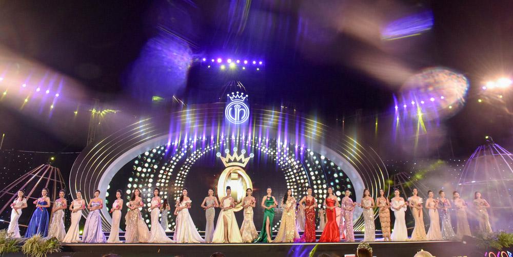 Ái nữ của gia đình toàn Hoa hậu bất ngờ bị loại khỏi vòng chung kết HHVN 2018 - 12