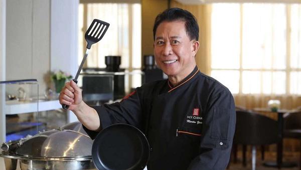 Khởi nghiệp từ năm 13 chẳng ai nghĩ có ngày cậu bé trở thành tượng đài ẩm thực Thế giới - 1