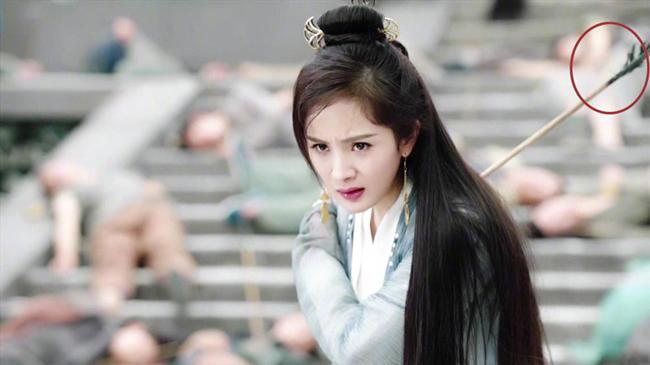 Ngao ngán với loạt amp;#34;sạnamp;#34; ngớ ngẩn trong bộ phim mới gây sốt của Dương Mịch - 9