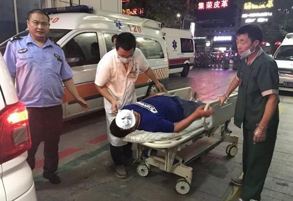 Chân bỗng nhiên đau nhói, ngứa ngáy, người đàn ông chỉ kịp nói một câu rồi nhập viện - 1