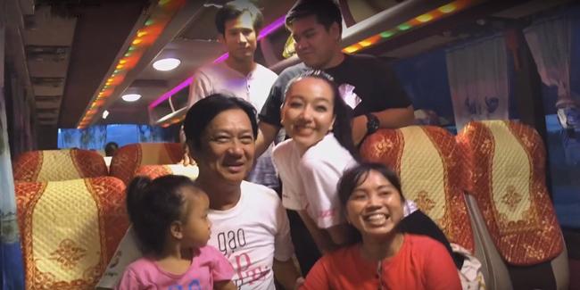 Sức hút khó cưỡng của Gạo Nếp Gạo Tẻ: Khán giả chạy hơn 20 km để gặp dàn diễn viên - 2