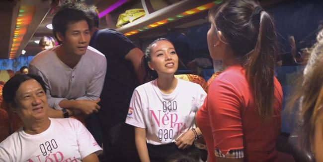 Sức hút khó cưỡng của Gạo Nếp Gạo Tẻ: Khán giả chạy hơn 20 km để gặp dàn diễn viên - 5