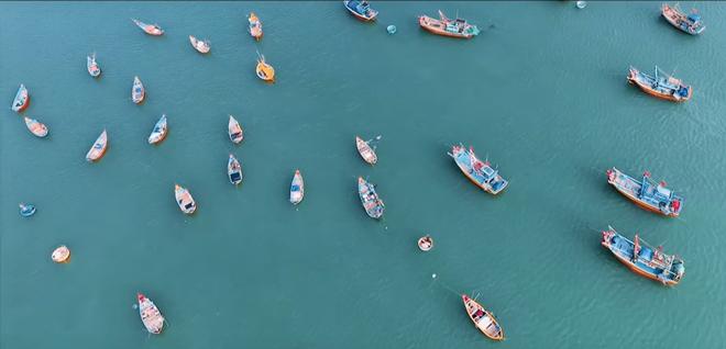 Đẹp mê ly clip dạo chơi khắp biển miền Trung đến Sài Gòn chỉ trong 4 phút! - 18