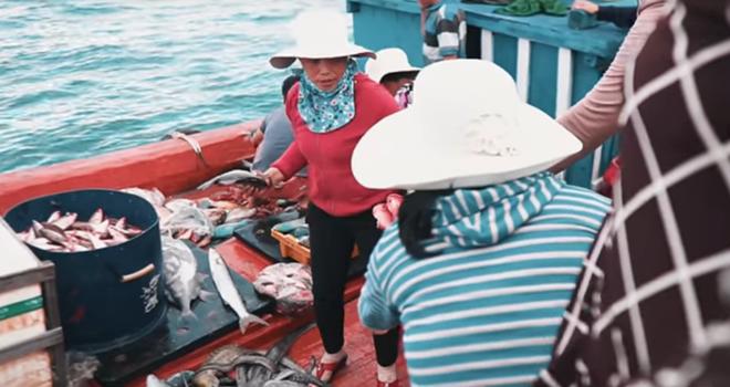 Đẹp mê ly clip dạo chơi khắp biển miền Trung đến Sài Gòn chỉ trong 4 phút! - 5