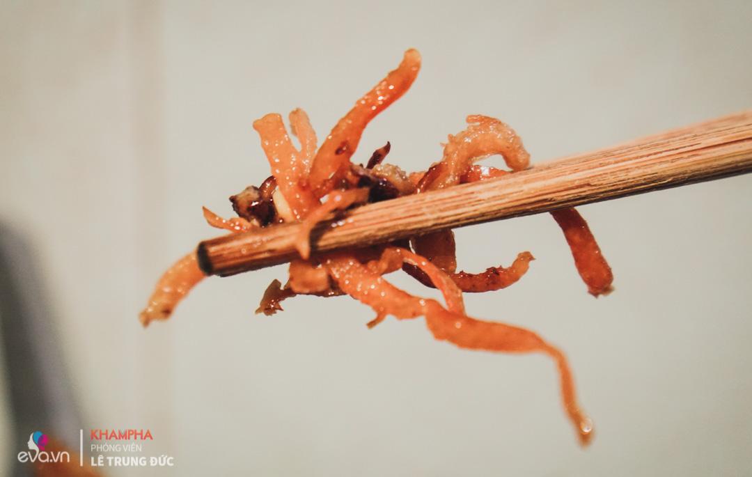 Miến trộn mực khô chiên giòn 15 năm duy nhất ở Hà Nội giải ngấy giữa mùa hè nóng bức - 5