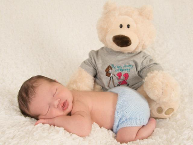 4 tư thế ngủ của trẻ khiến bố mẹ amp;#39;phát điênamp;#39; nhưng lại chứng minh trí thông minh hơn người - 1