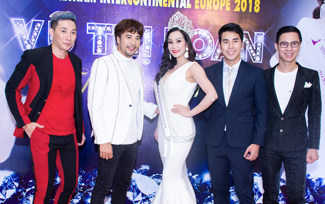 Nguyên Vũ diện vest đính đá cầu kỳ dự tiệc của Hoa hậu Doanh nhân Vũ Thị Loan - 7