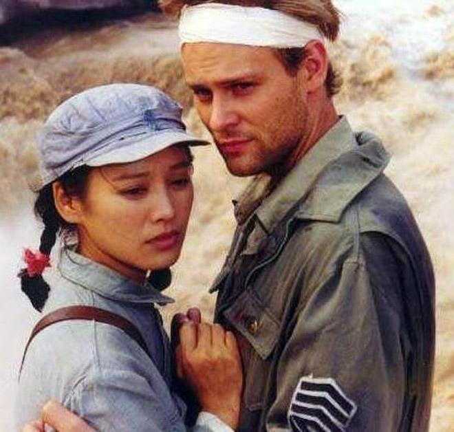 Điêu Thuyền đẹp nhất màn ảnh: Nằng nặc lấy chồng Tây, giờ khổ sở không dám kêu ai - 7