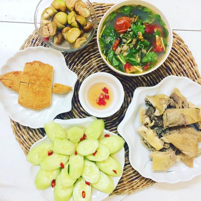 Chồng tăng chục cân sau cưới nhờ vợ nấu cơm ngon “vỗ béo” mỗi ngày - 13