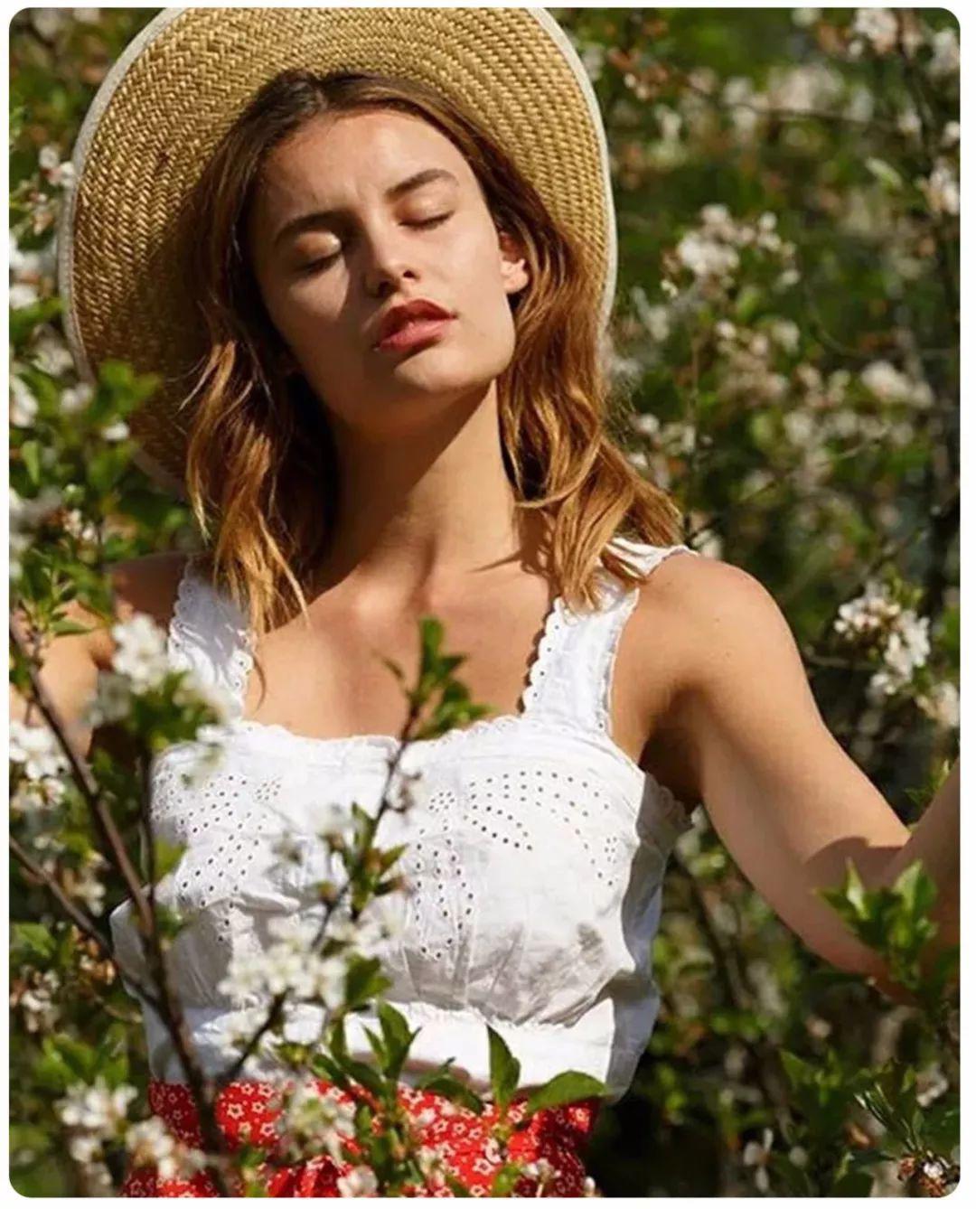 Đừng chạy theo mốt Hàn Quốc nữa, đây chính là phong cách mà phụ nữ trên toàn thế giới cần học theo - 11