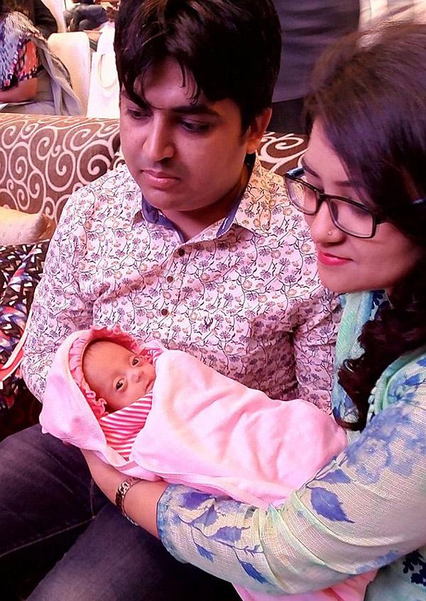 Mẹ suy sụp khi sinh con chưa được 4 lạng nhưng 4 tháng sau, điều kỳ diệu đã xảy ra - 2