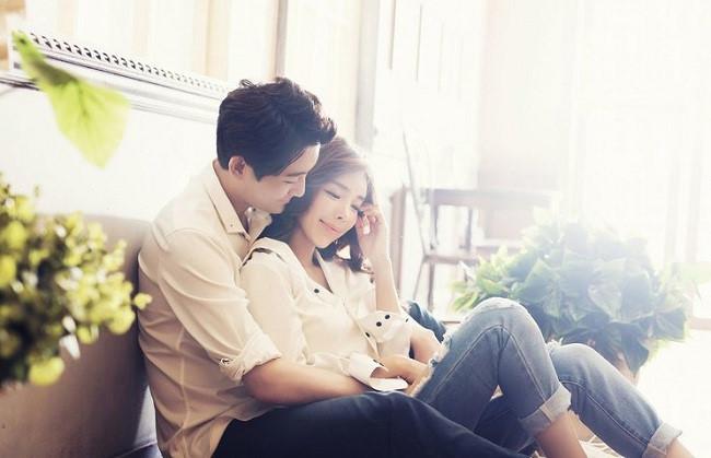 Nằng nặc đòi chia tay với tôi, vài ngày sau anh đăng ảnh cưới cùng người khác - 1