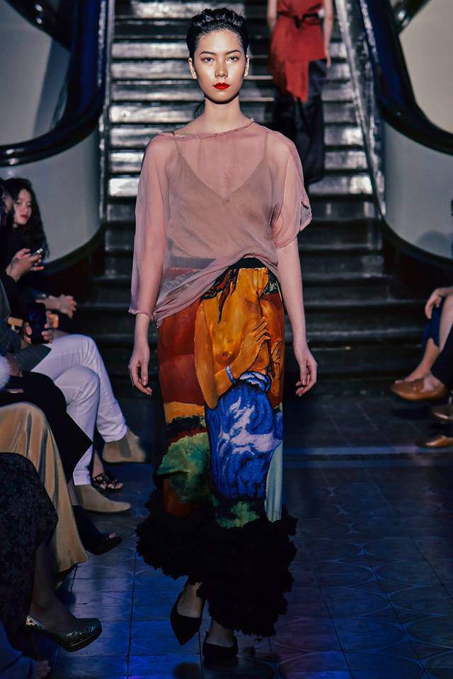 Thí sinh Hoa hậu Việt Nam đang thi vẫn tranh thủ chạy sô trang trải cuộc sống - 5