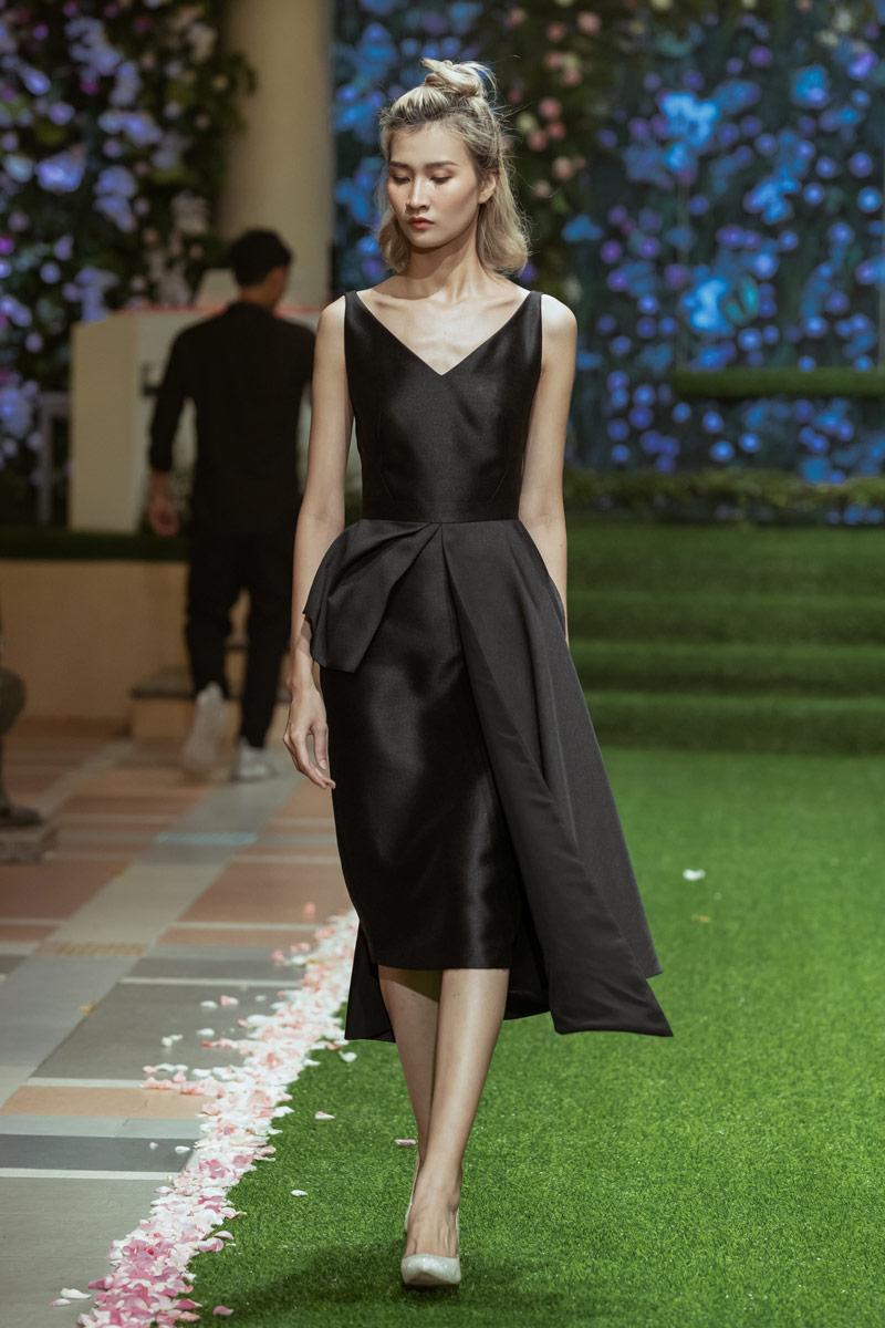 Thí sinh Hoa hậu Việt Nam đang thi vẫn tranh thủ chạy sô trang trải cuộc sống - 12