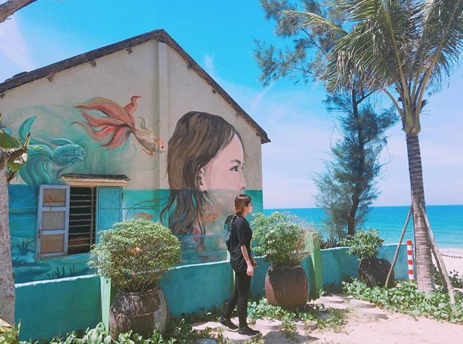 Truy tìm về ngôi làng bích họa đẹp như mơ xuất hiện trong video amp;#34;gây sốtamp;#34; của Quang Vinh - 9